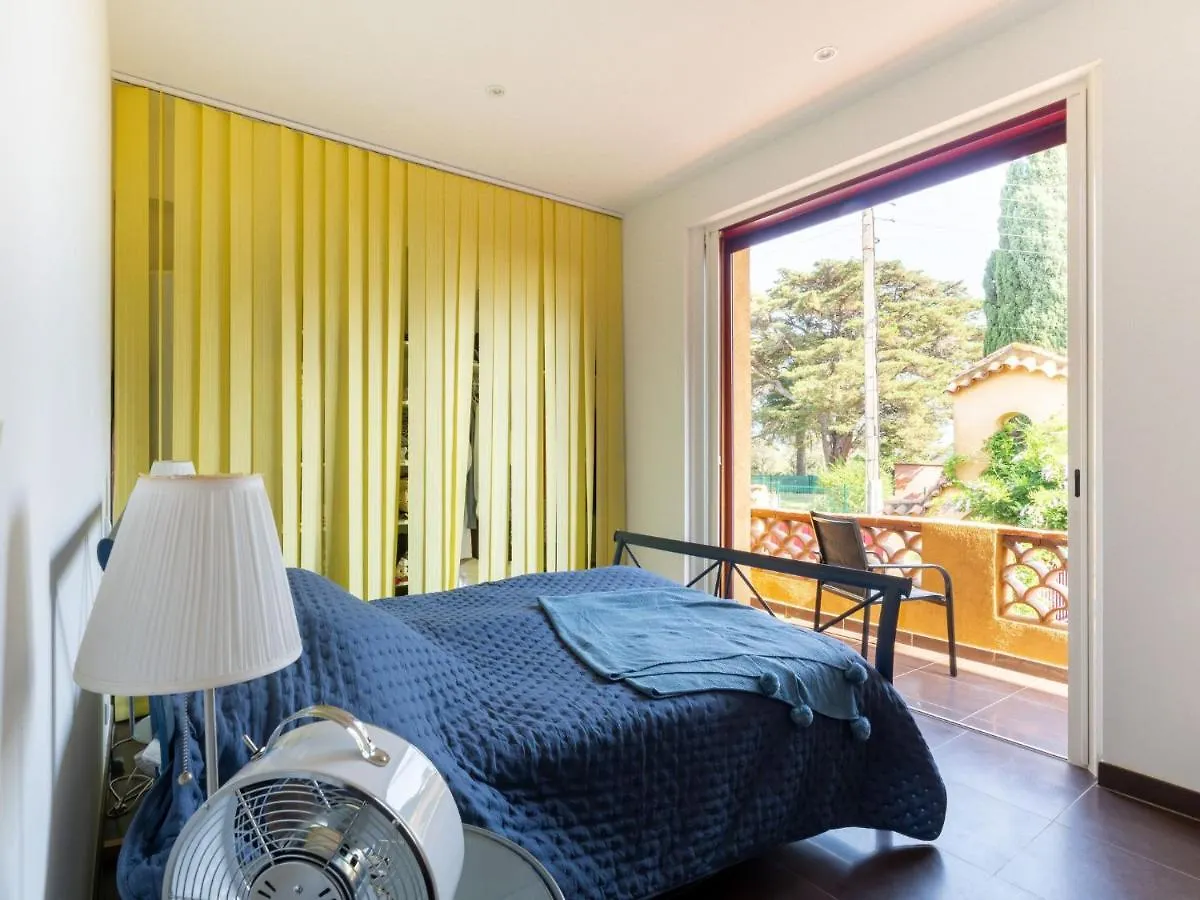 Apartment Grace By Interhome Saint-Raphael