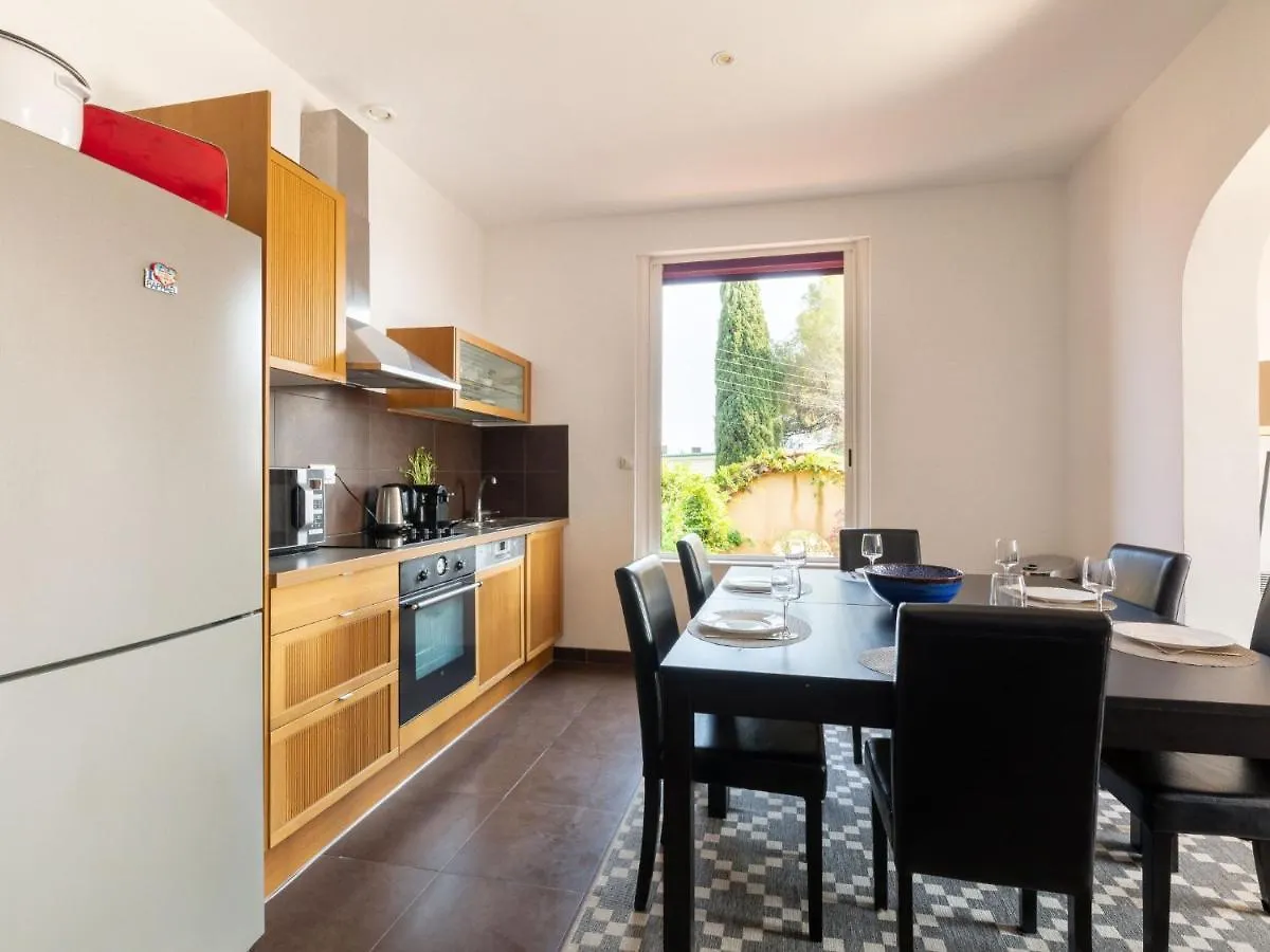 Apartment Grace By Interhome Saint-Raphael